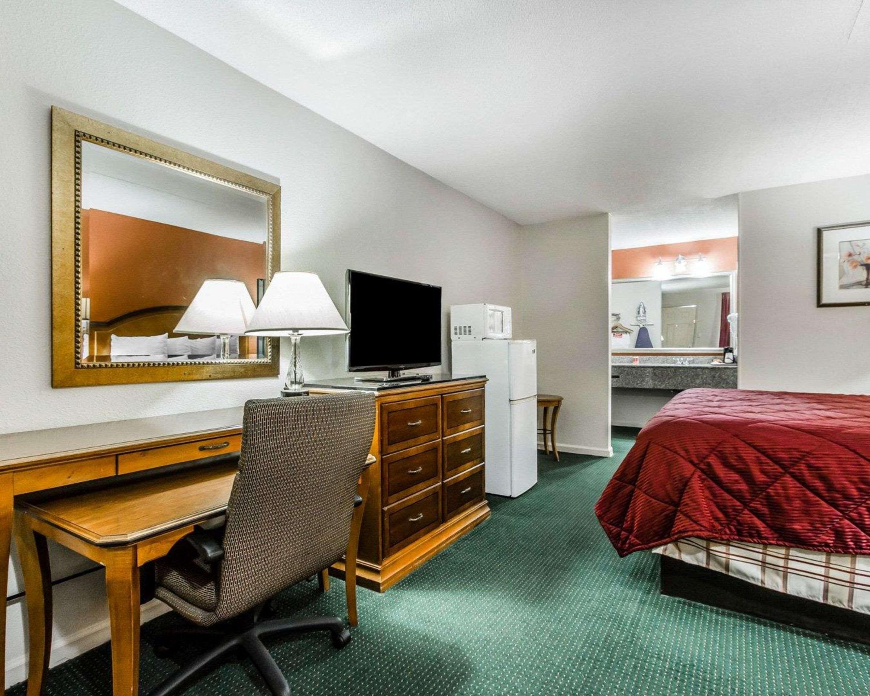 Econo Lodge Inn&Suites Enterprise Buitenkant foto