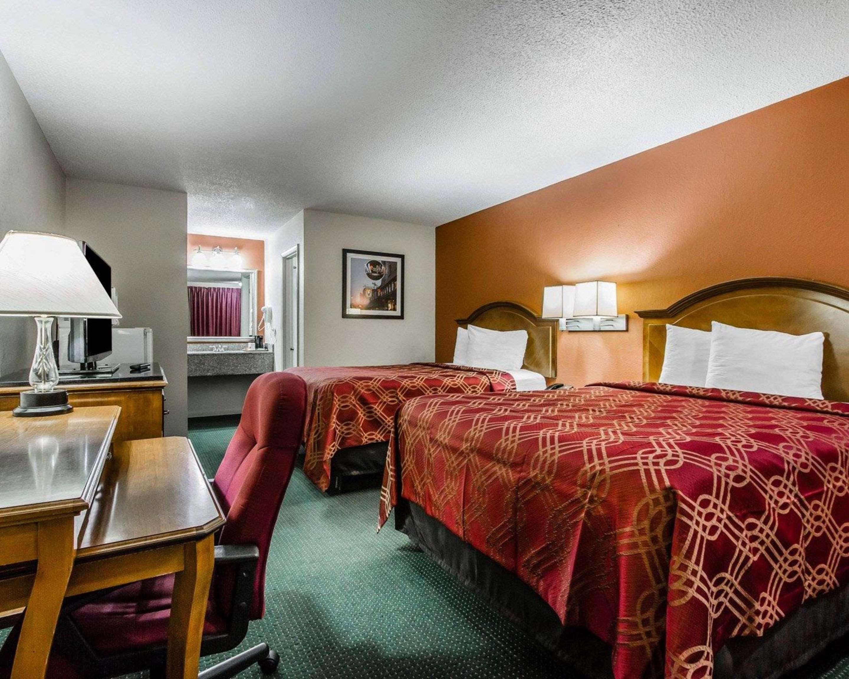 Econo Lodge Inn&Suites Enterprise Buitenkant foto
