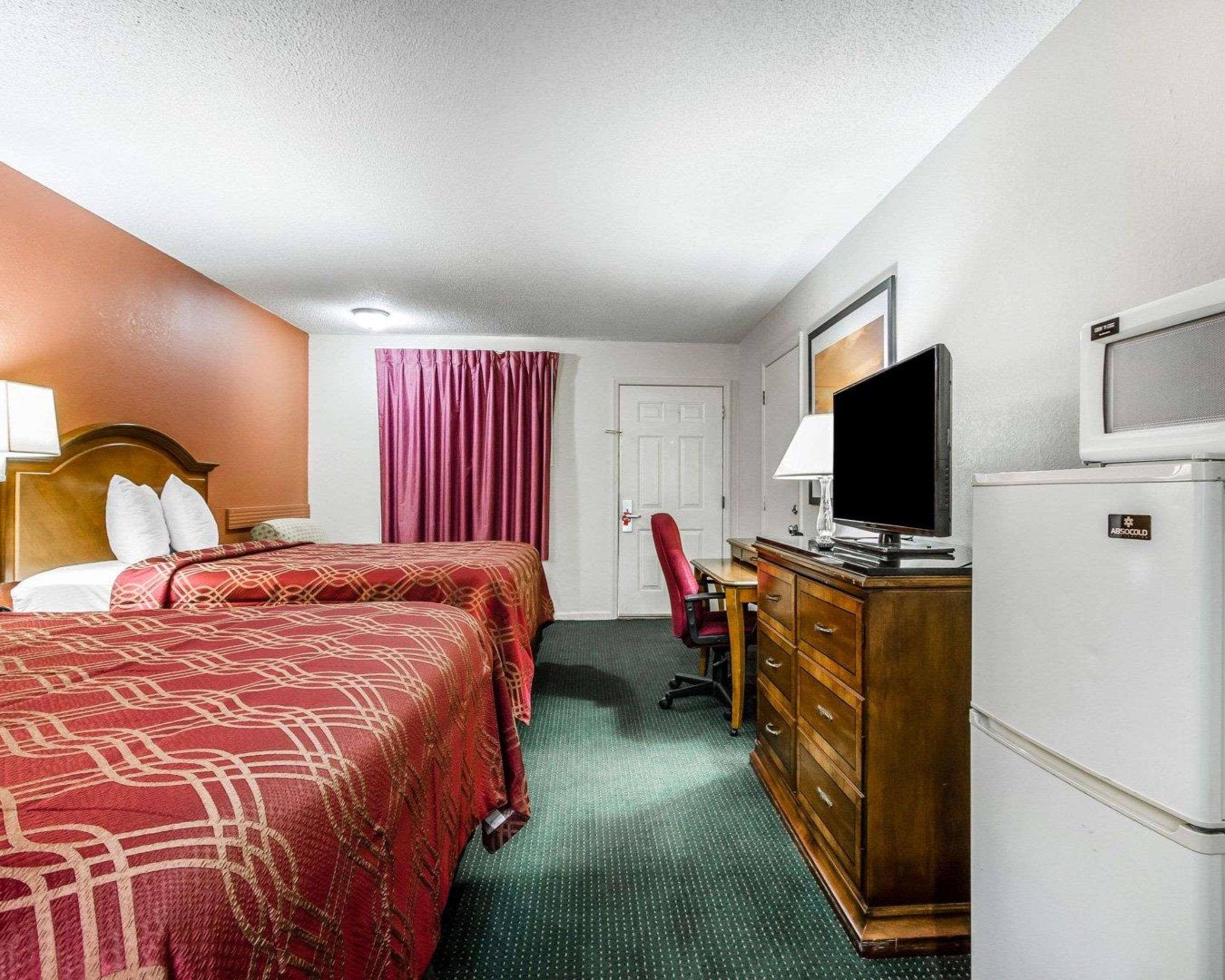 Econo Lodge Inn&Suites Enterprise Buitenkant foto