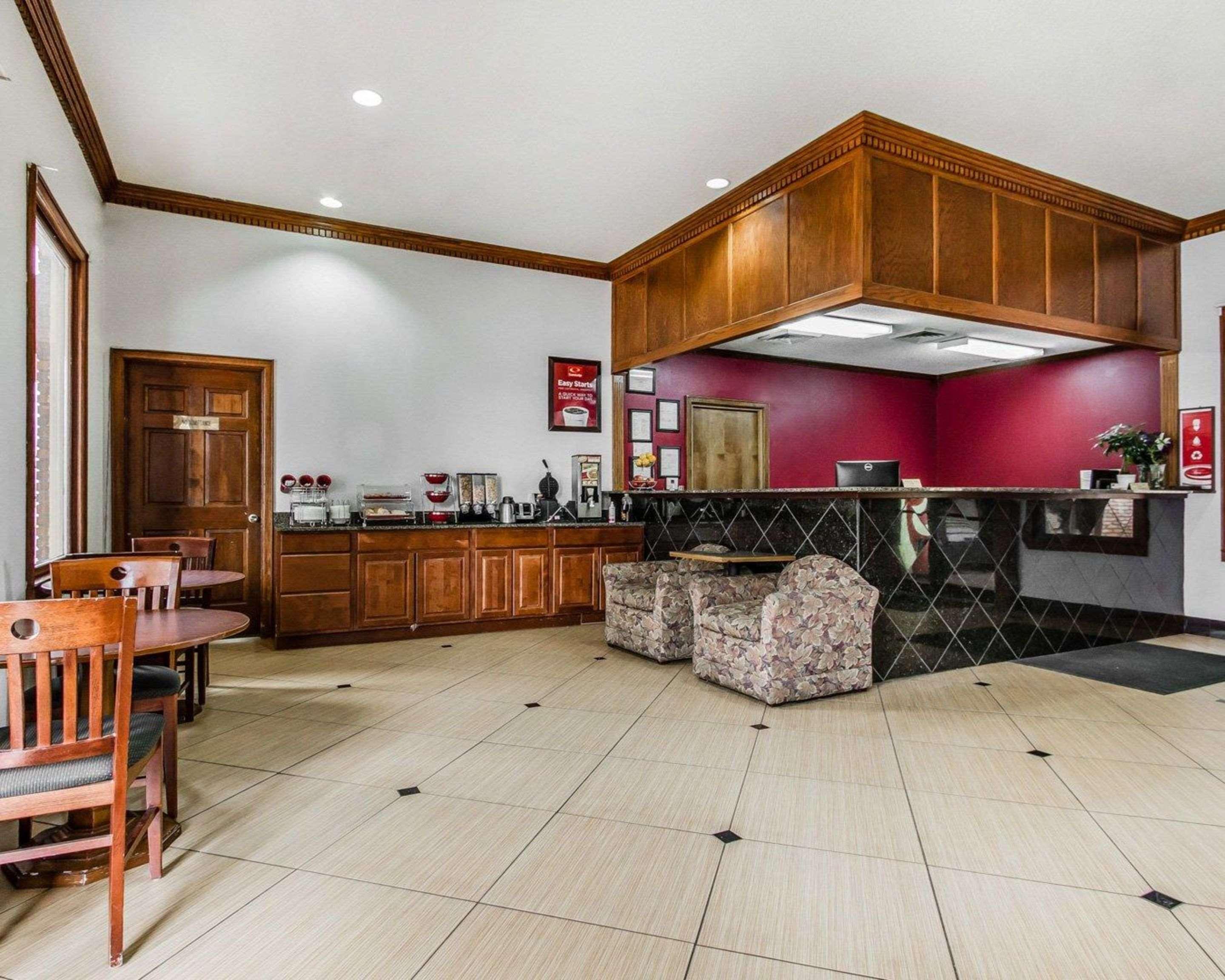 Econo Lodge Inn&Suites Enterprise Buitenkant foto