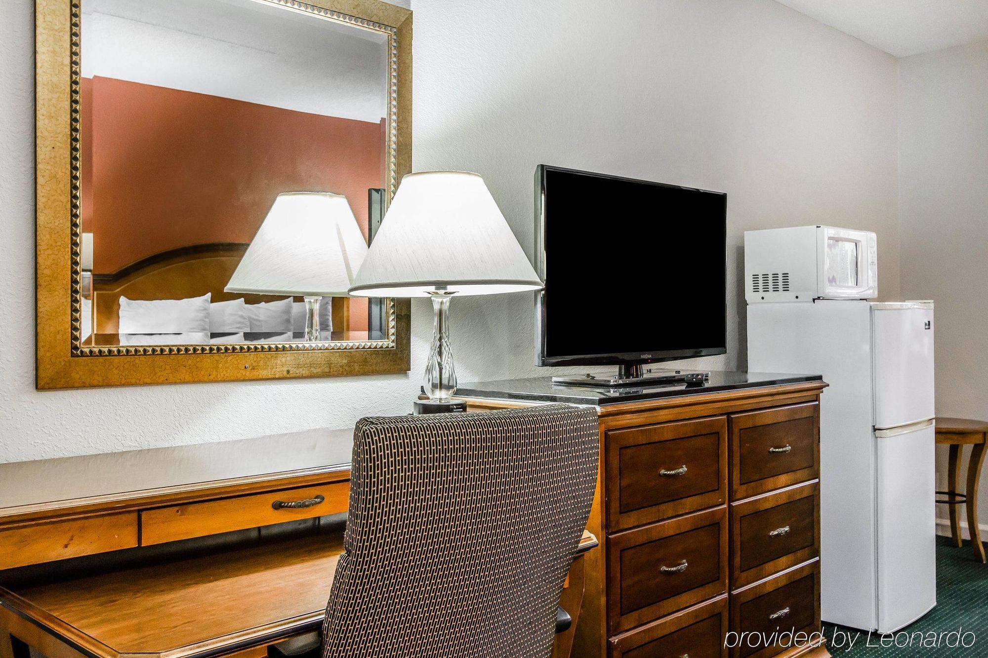 Econo Lodge Inn&Suites Enterprise Buitenkant foto